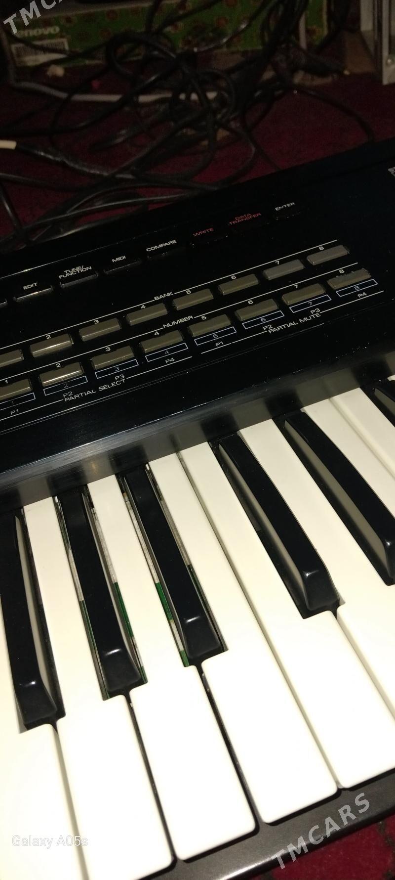 Roland d 20 - Мары - img 2