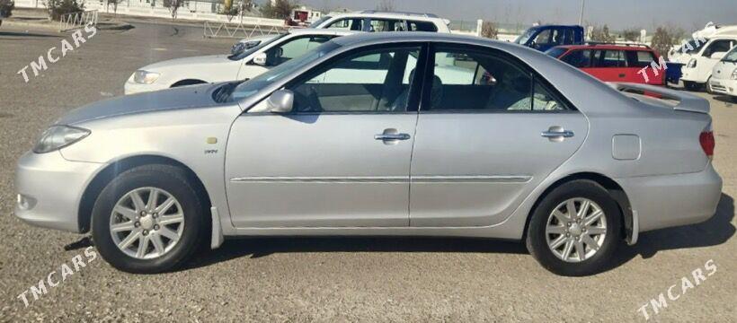 Toyota Camry 2004 - 170 000 TMT - Дашогуз - img 4
