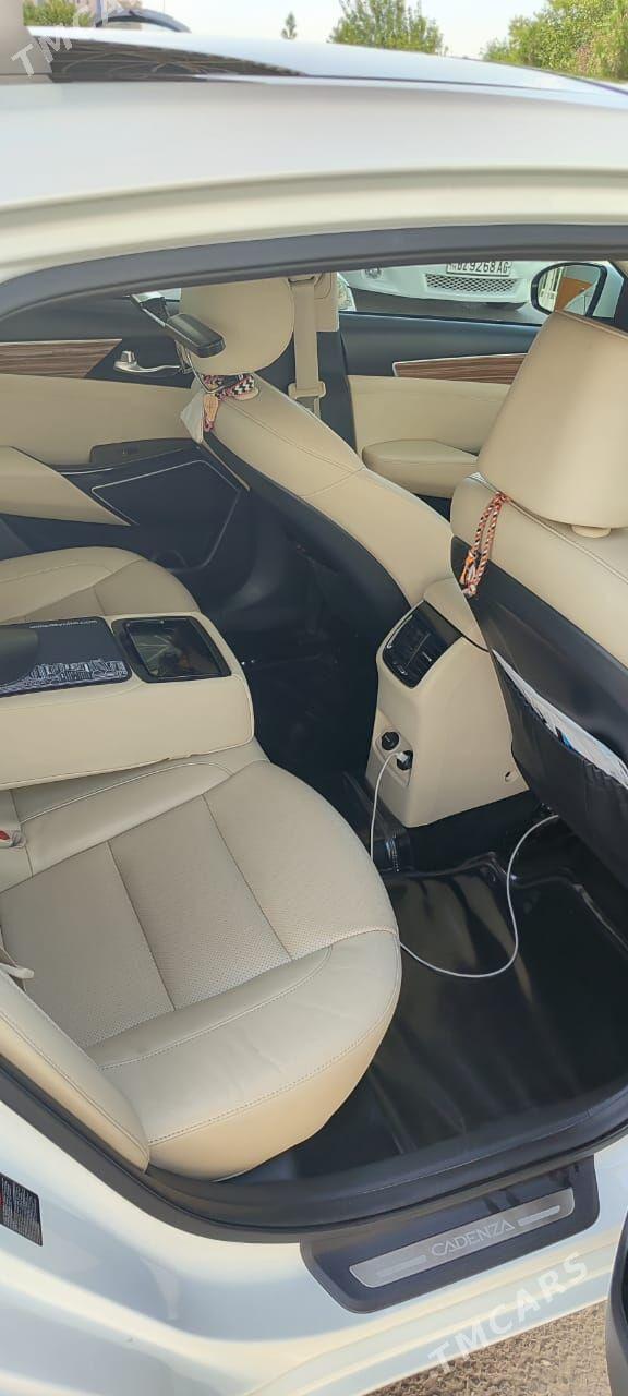 Kia Cadenza 2019 - 350 000 TMT - Aşgabat - img 5