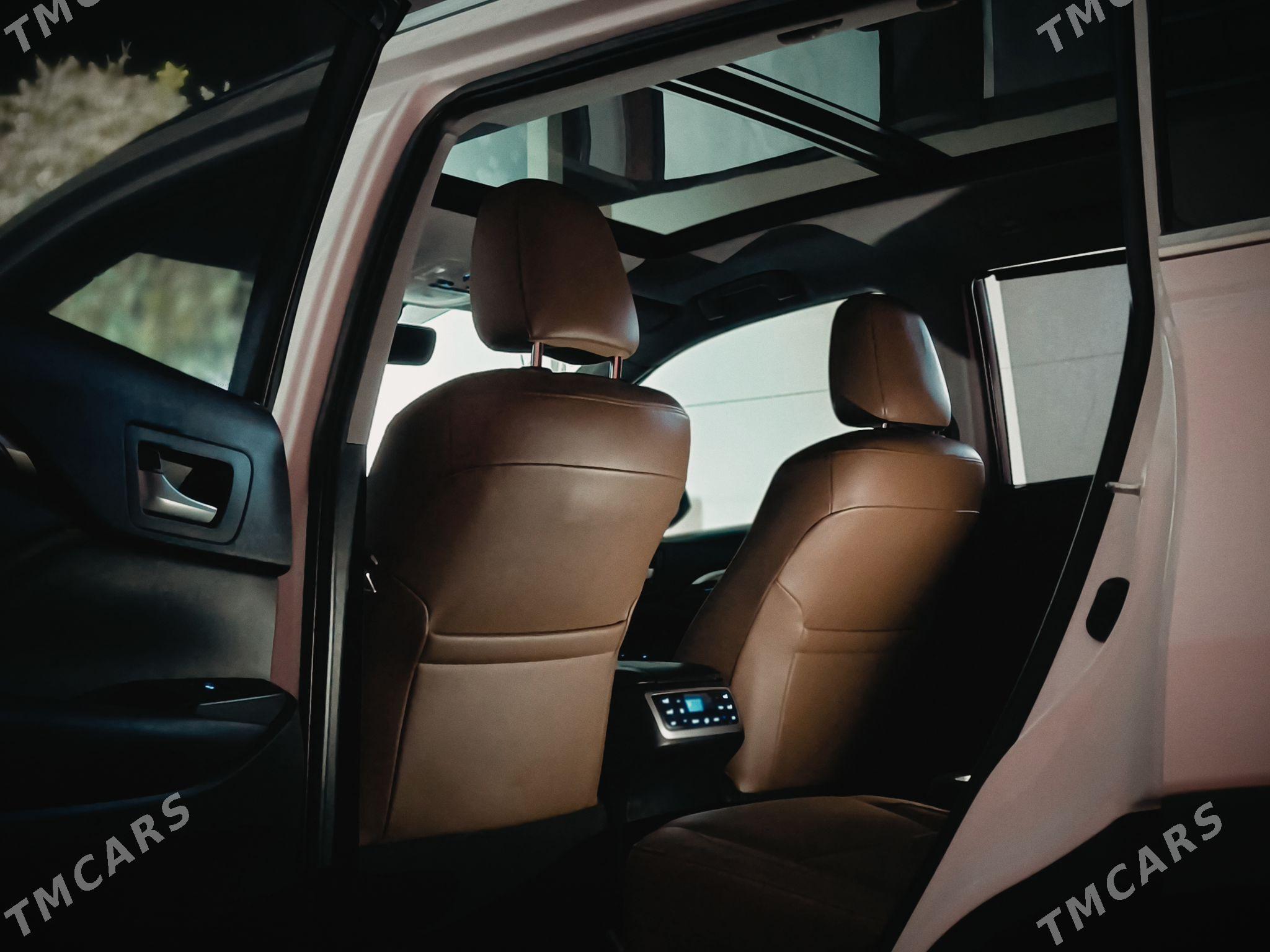 Toyota Highlander 2019 - 685 000 TMT - Aşgabat - img 8