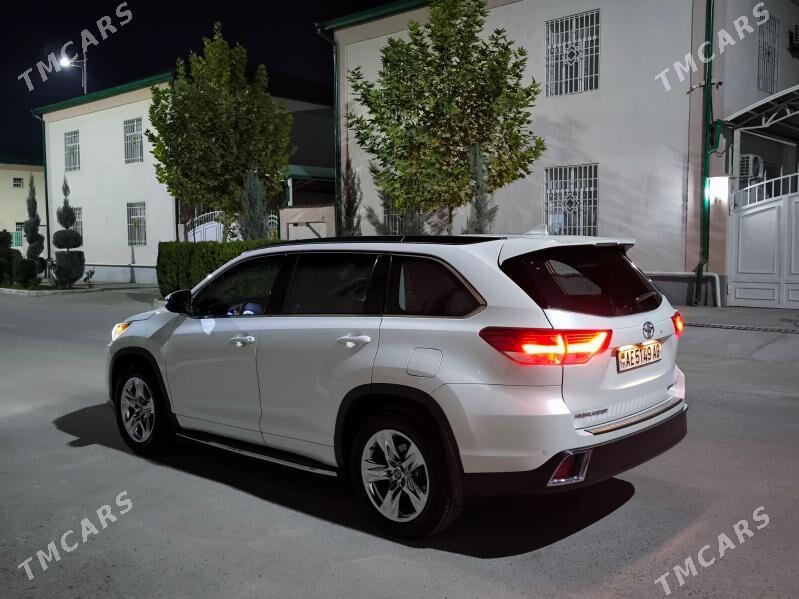 Toyota Highlander 2019 - 685 000 TMT - Aşgabat - img 4