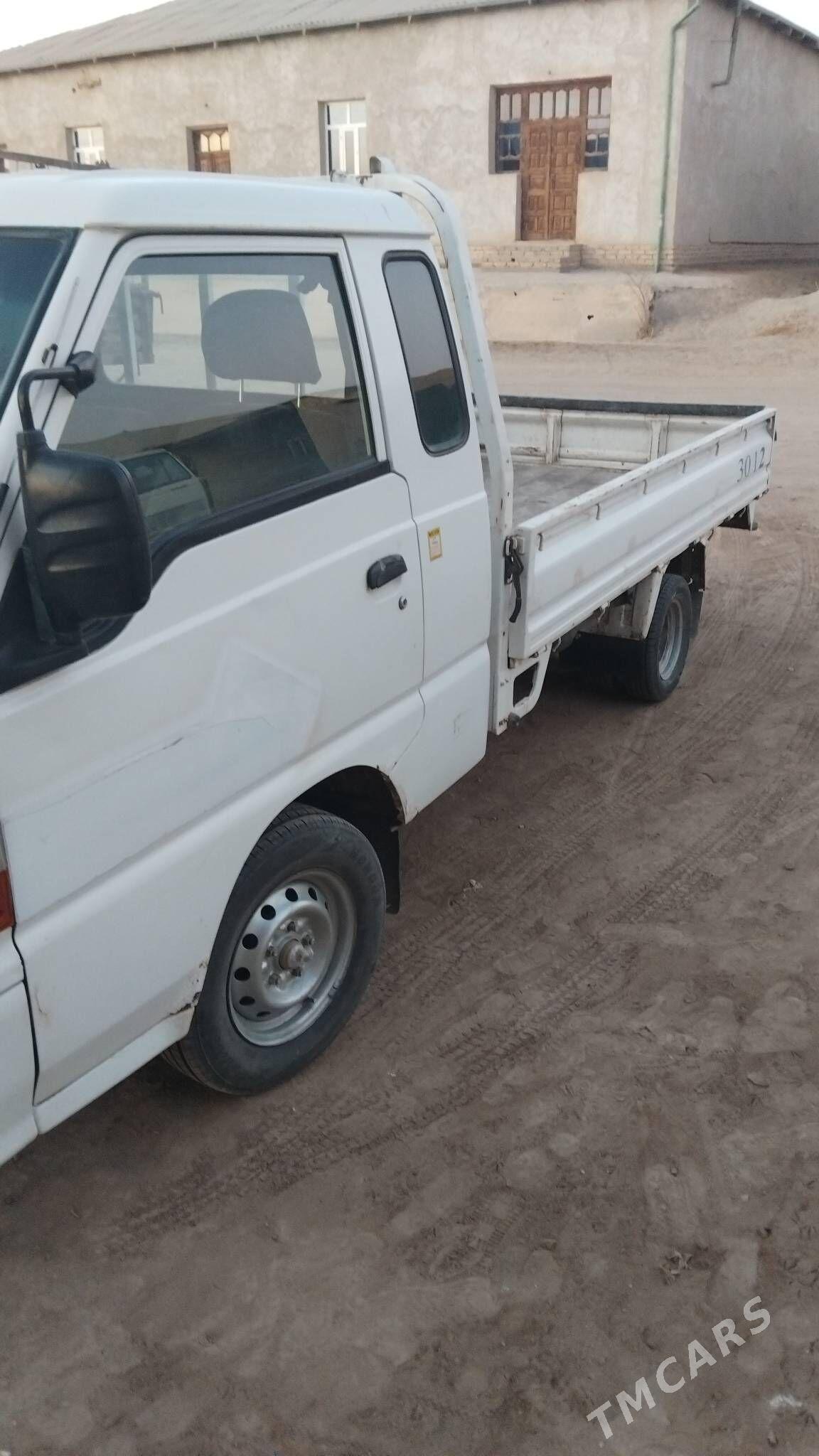 Hyundai H100 2001 - 90 000 TMT - Гурбансолтан Едже - img 3