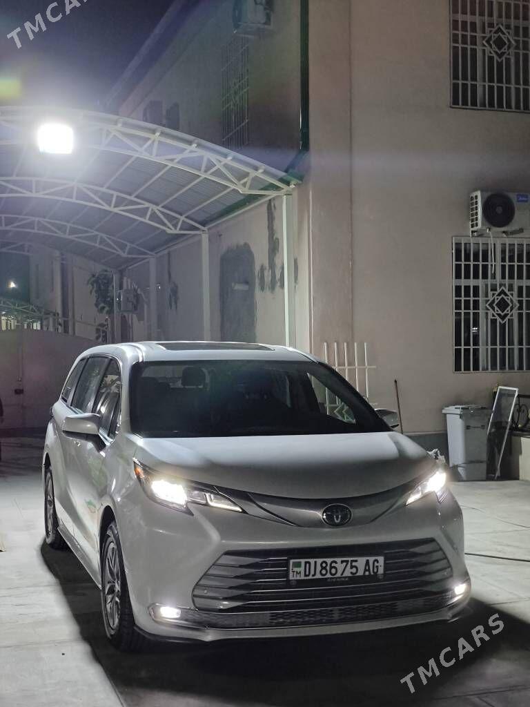 Toyota Sienna 2022 - 470 000 TMT - Aşgabat - img 3