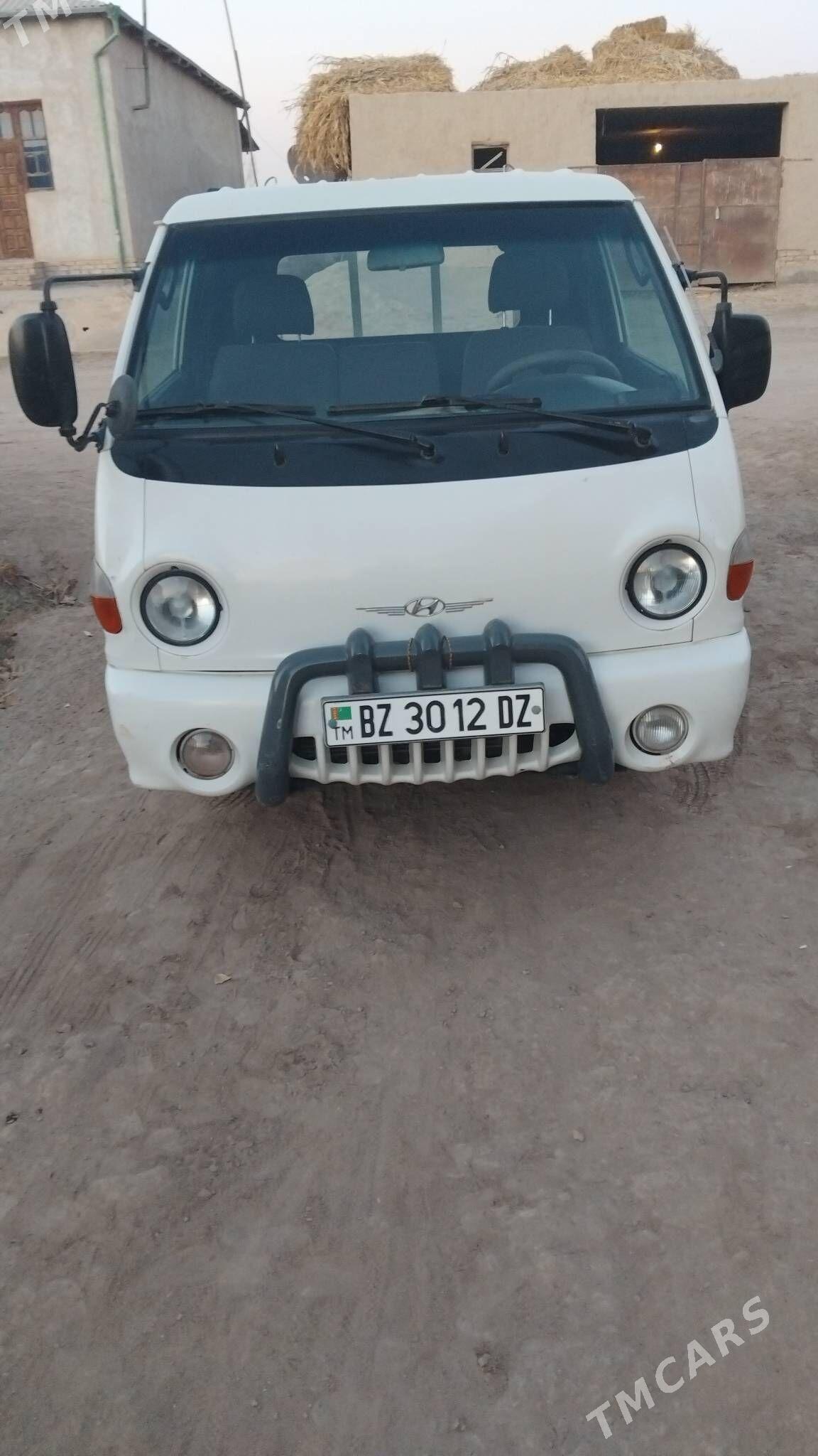 Hyundai H100 2001 - 90 000 TMT - Гурбансолтан Едже - img 1