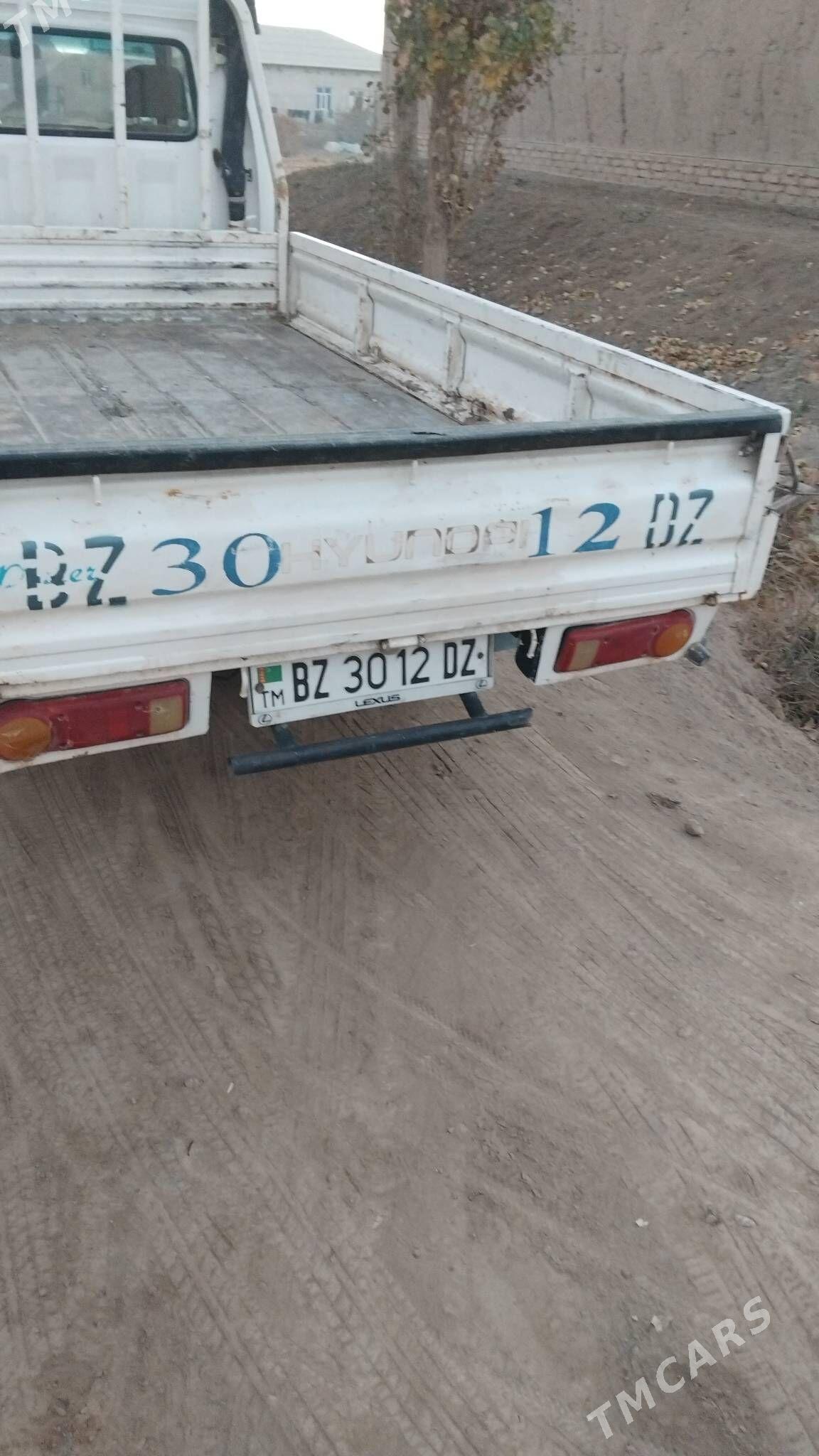 Hyundai H100 2001 - 90 000 TMT - Гурбансолтан Едже - img 4