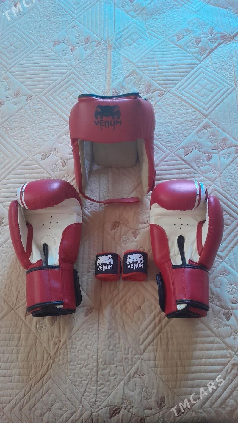 Şlem-perçatga komplekt. - Aşgabat - img 1