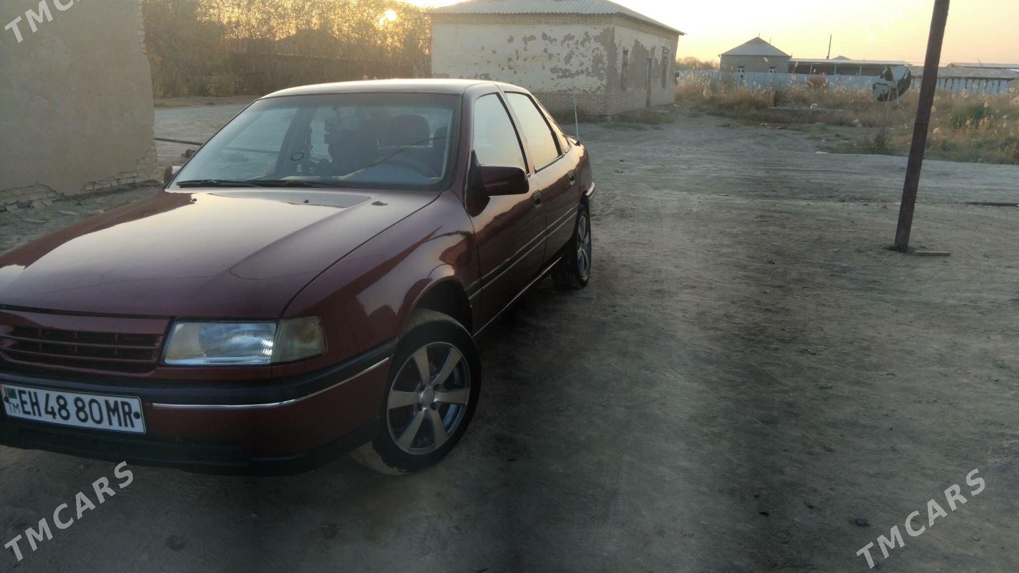 Opel Vectra 1990 - 38 000 TMT - Байрамали - img 2