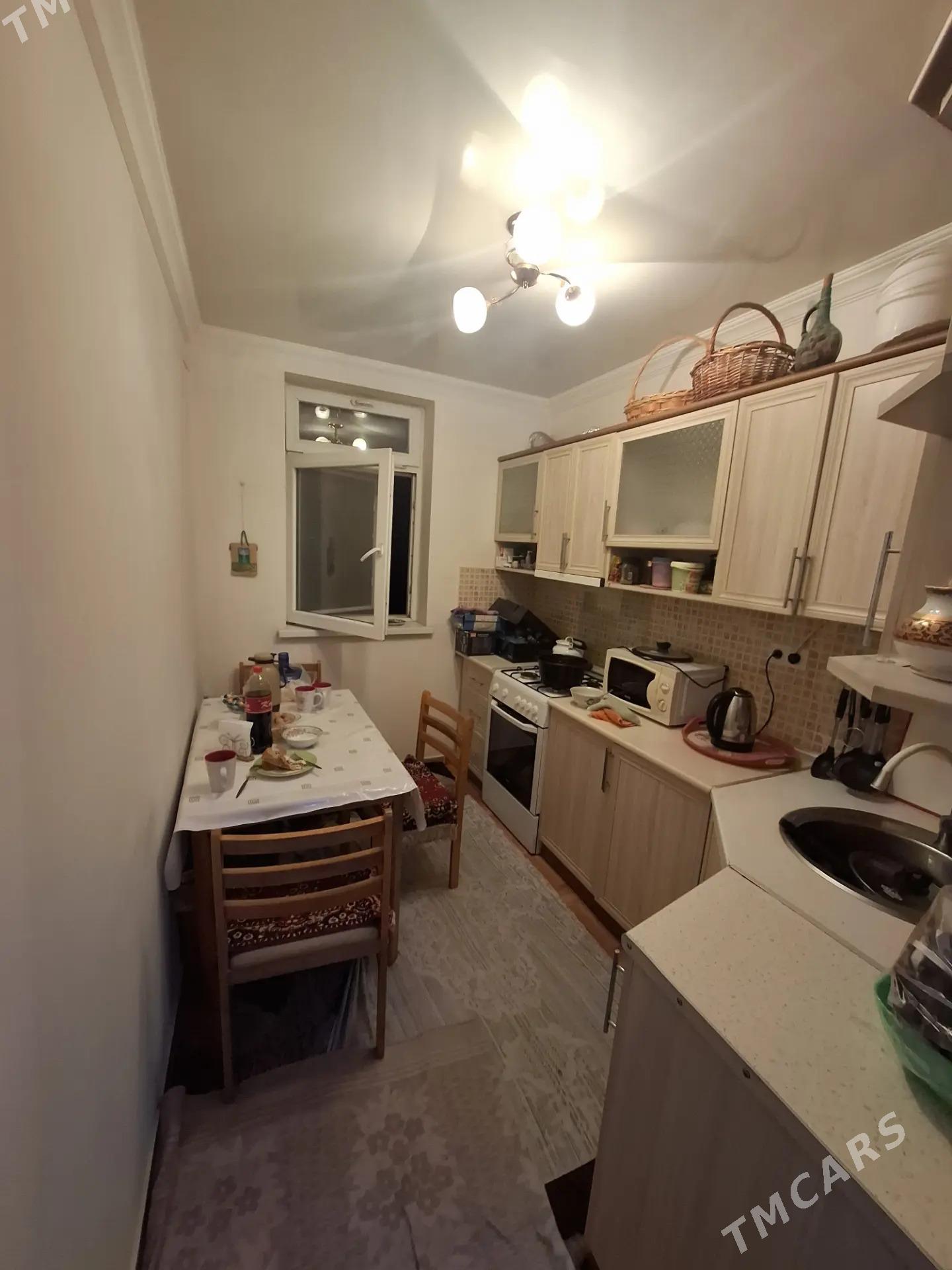 4 мкр Болгарка 4в3 комнаты - 4 мкр - img 2