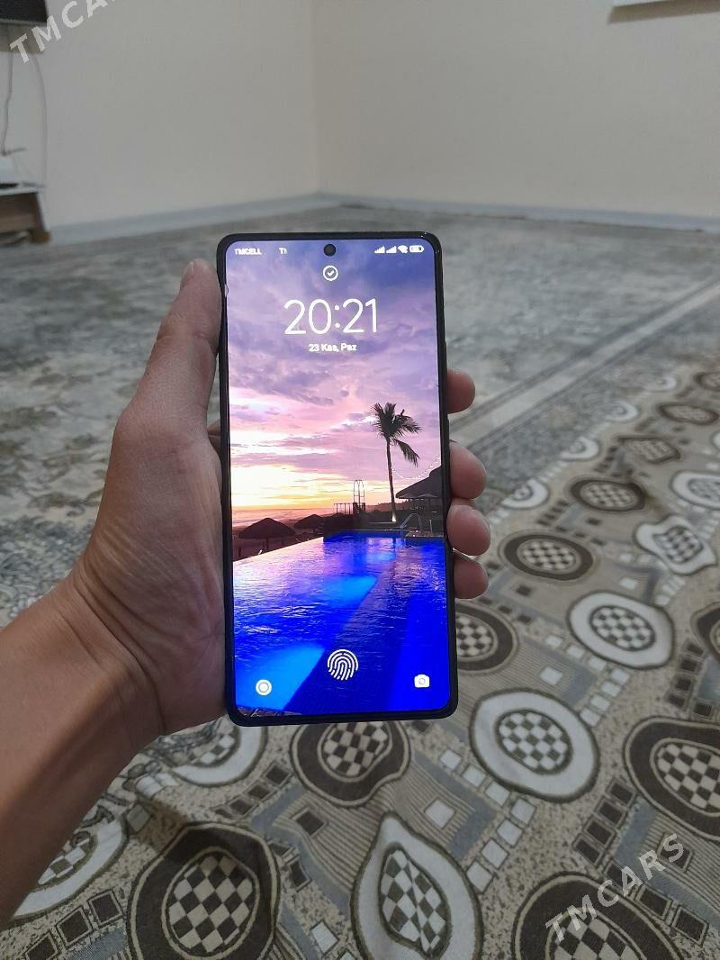 Redmi not 13 pro - Гумдаг - img 2