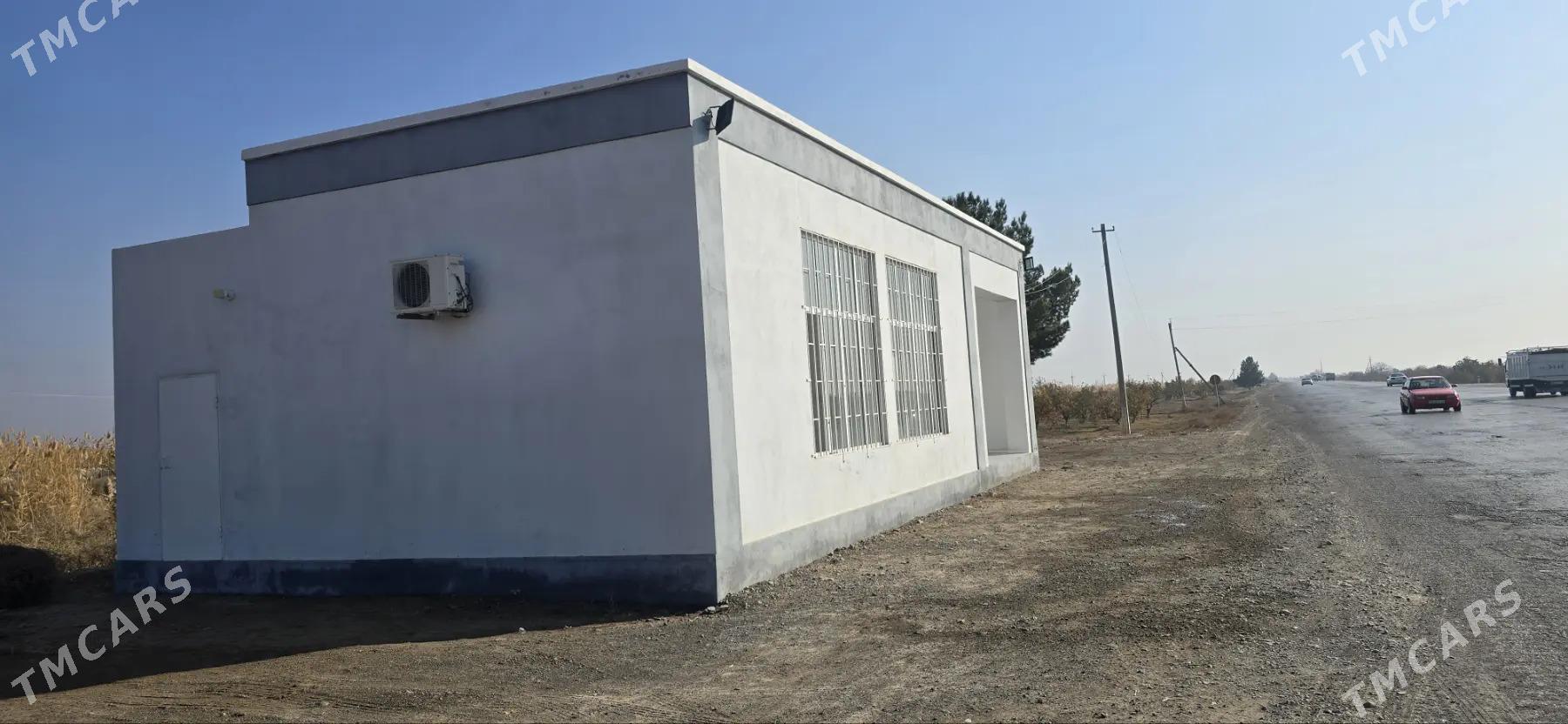 сатлык остановка - Туркменабат - img 1