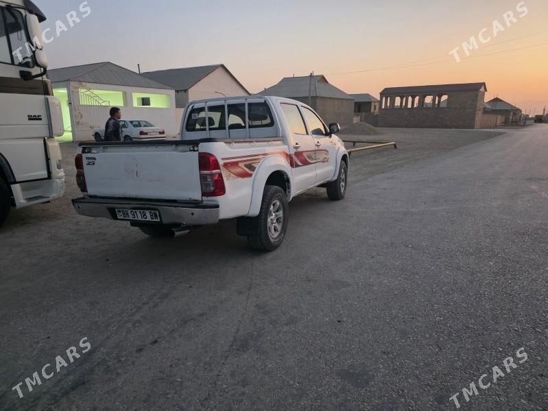 Toyota Hilux 2006 - 150 000 TMT - Gumdag - img 3