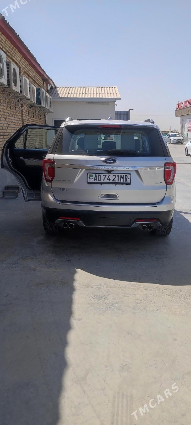 Ford Explorer 2019 - 370 000 TMT - Мары - img 9