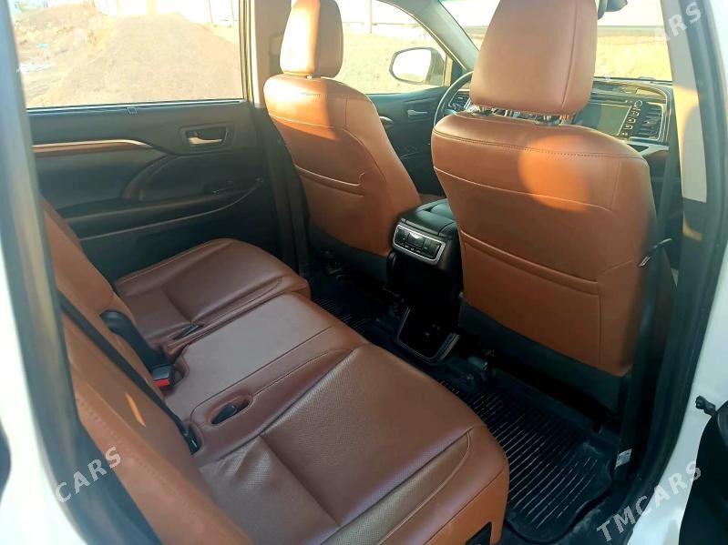 Toyota Highlander 2019 - 560 000 TMT - Мары - img 7