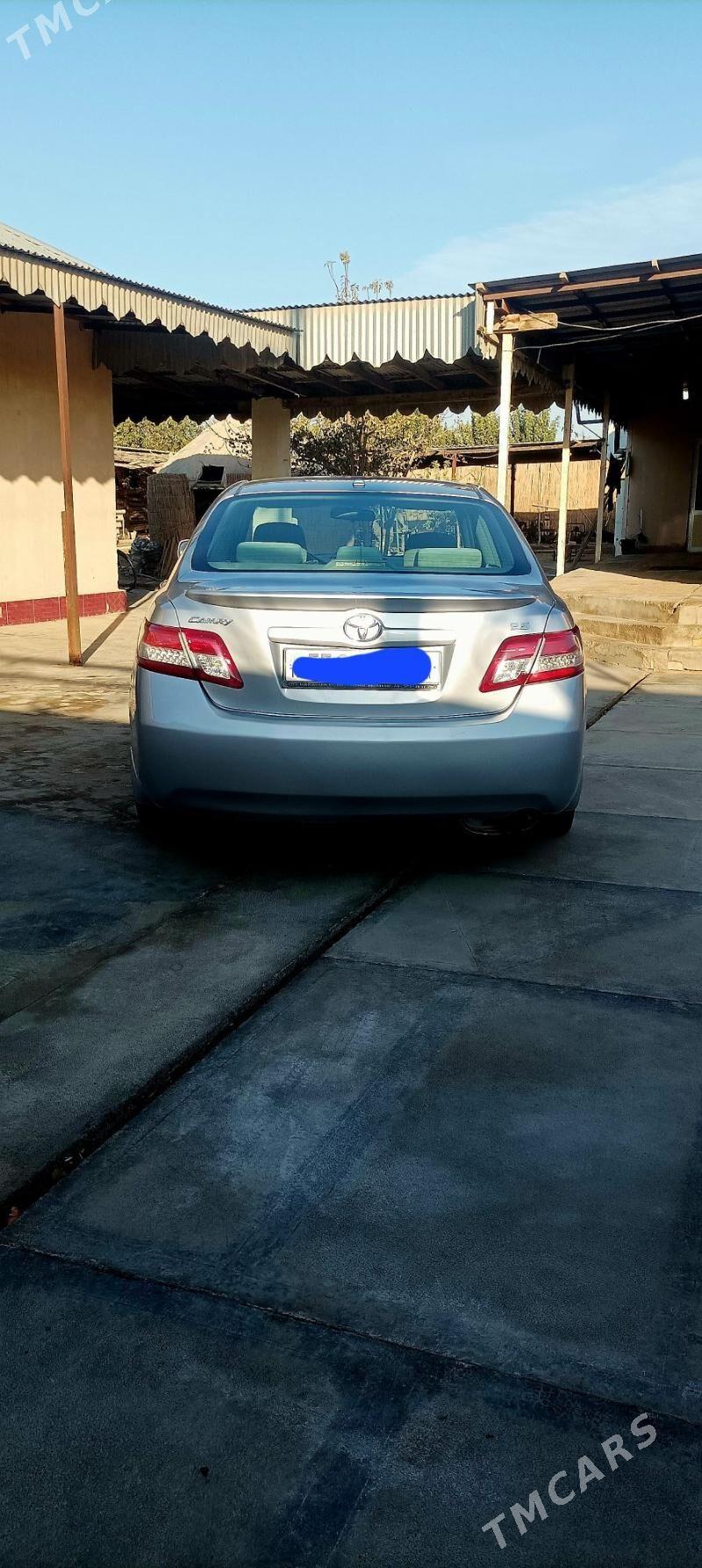 Toyota Camry 2010 - 180 000 TMT - Байрамали - img 4