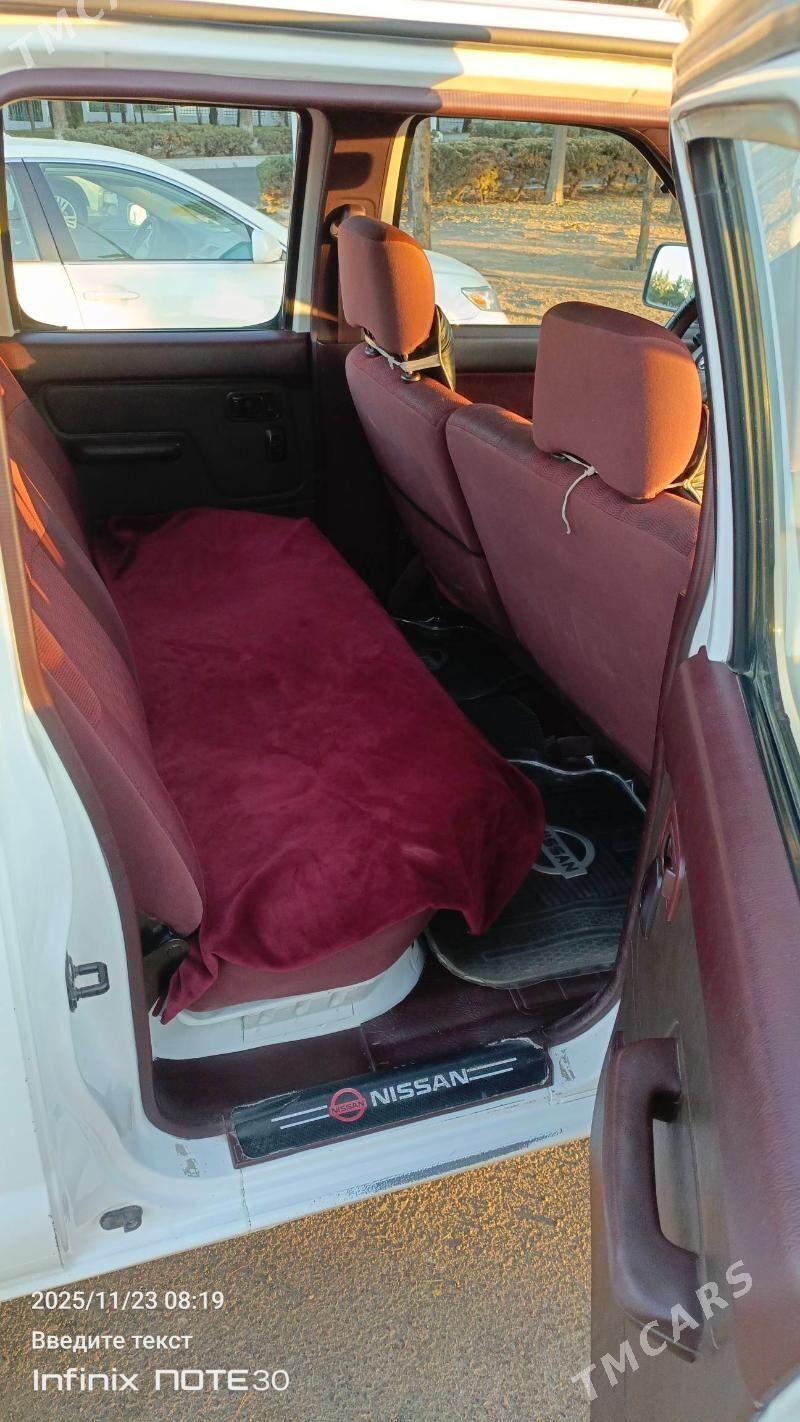 Nissan Navara 2012 - 200 000 TMT - Hitrowka - img 4