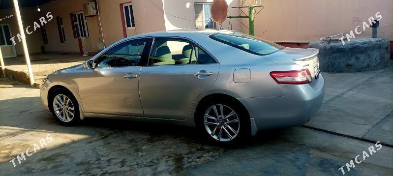 Toyota Camry 2010 - 180 000 TMT - Байрамали - img 1