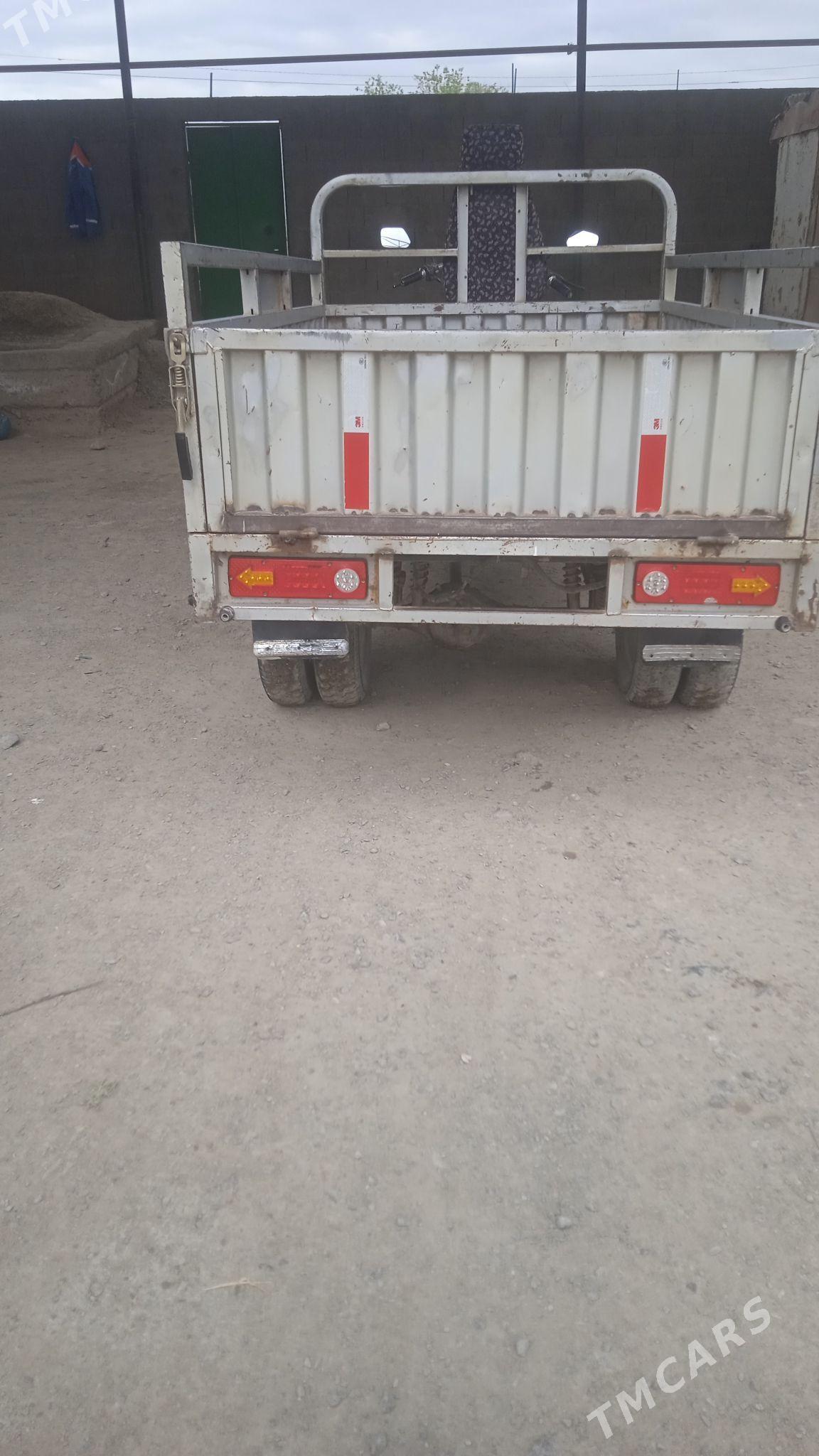 Fekon FK200-14G 2016 - 25 000 TMT - Bäherden - img 5