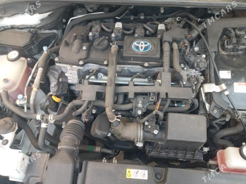 Toyota Corolla 2022 - 240 000 TMT - Бузмеин - img 5