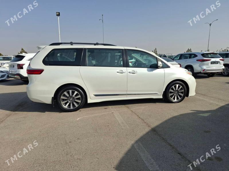 Toyota Sienna 2019 - 579 000 TMT - Aşgabat - img 4