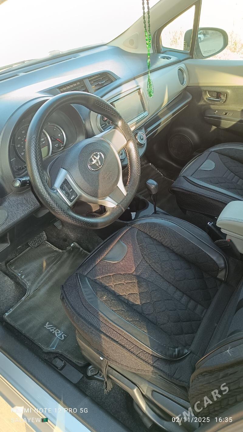 Toyota Yaris 2012 - 140 000 TMT - Дашогуз - img 5