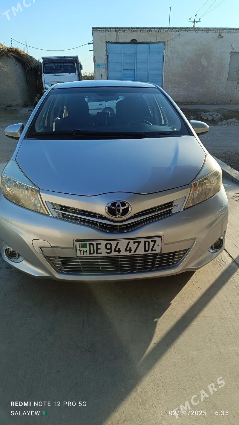 Toyota Yaris 2012 - 140 000 TMT - Дашогуз - img 1
