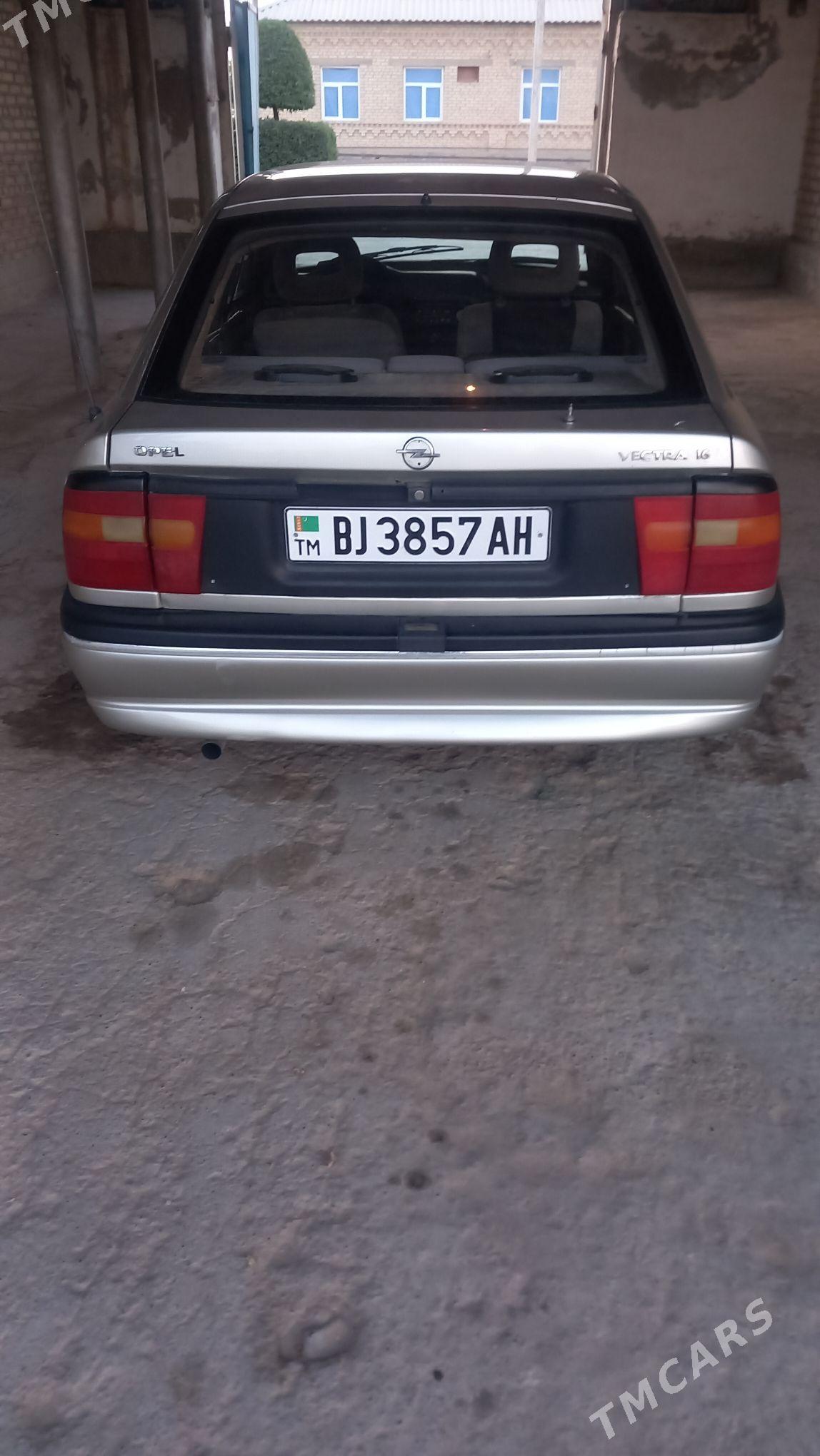 Opel Vectra 1992 - 37 000 TMT - Кака - img 3