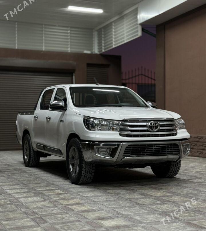 Toyota Hilux 2022 - 460 000 TMT - Ашхабад - img 2
