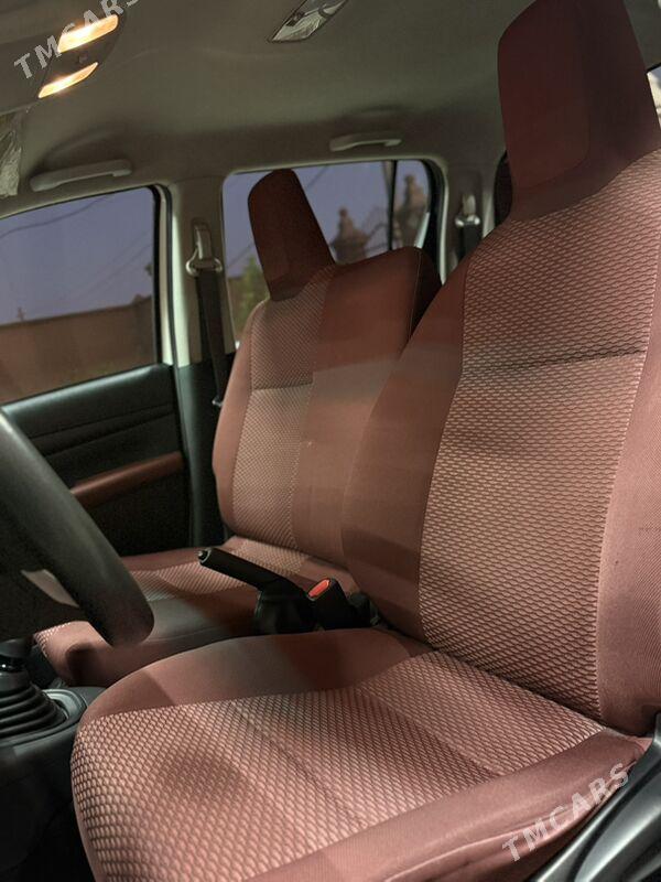 Toyota Hilux 2022 - 460 000 TMT - Ашхабад - img 6