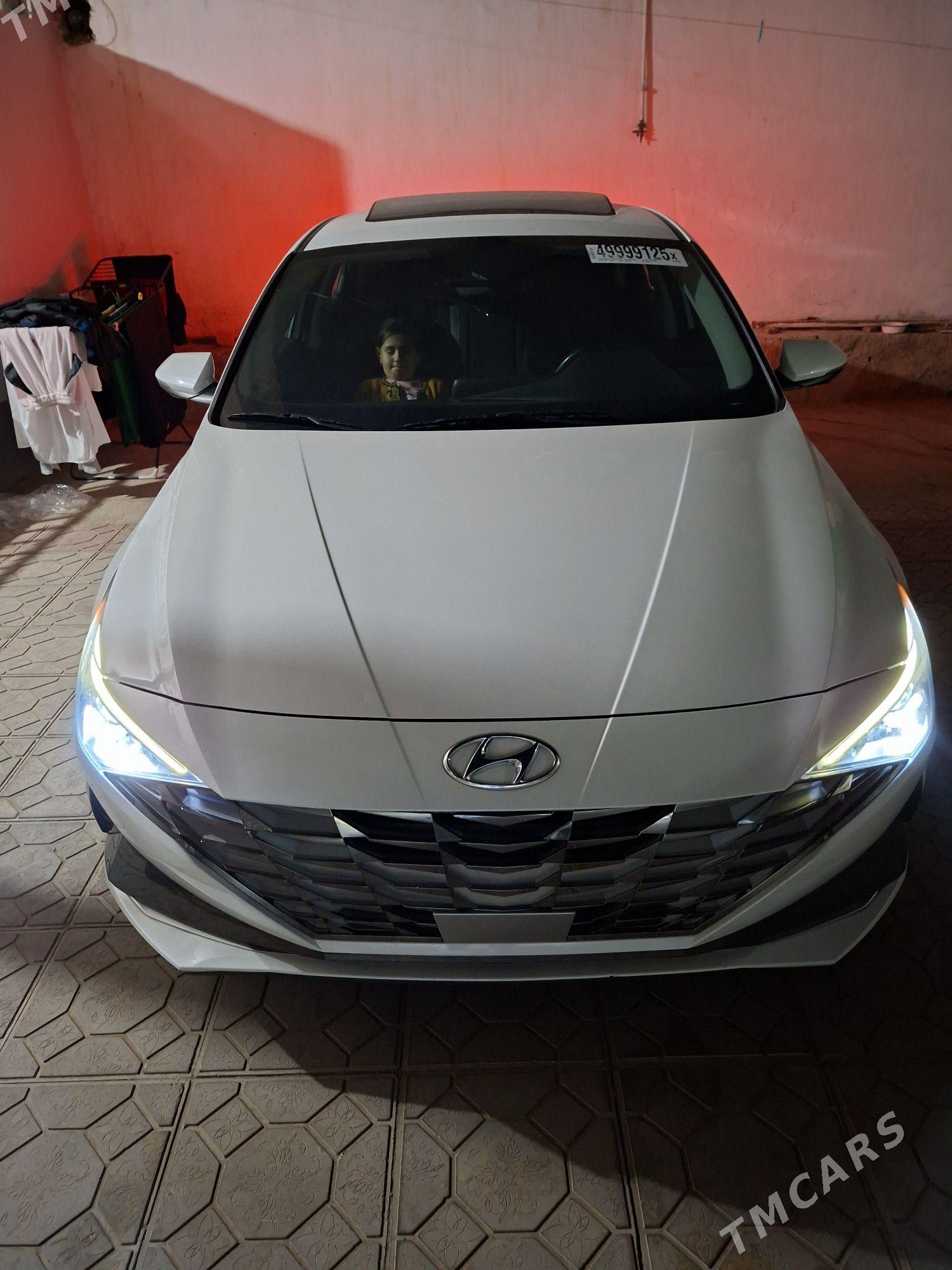 Hyundai Elantra 2022 - 295 000 TMT - Bedew - img 4