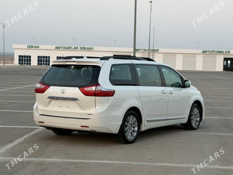 Toyota Sienna 2017 - 535 000 TMT - Aşgabat - img 4