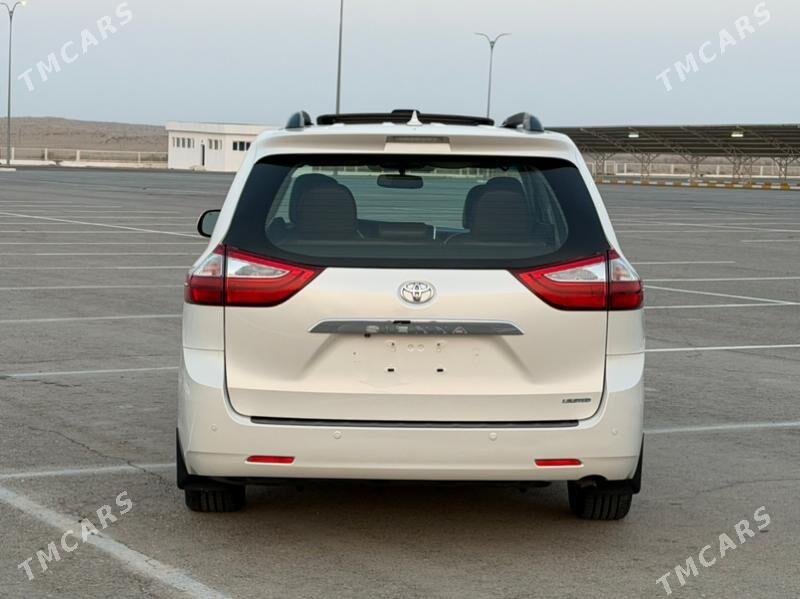 Toyota Sienna 2017 - 535 000 TMT - Aşgabat - img 5