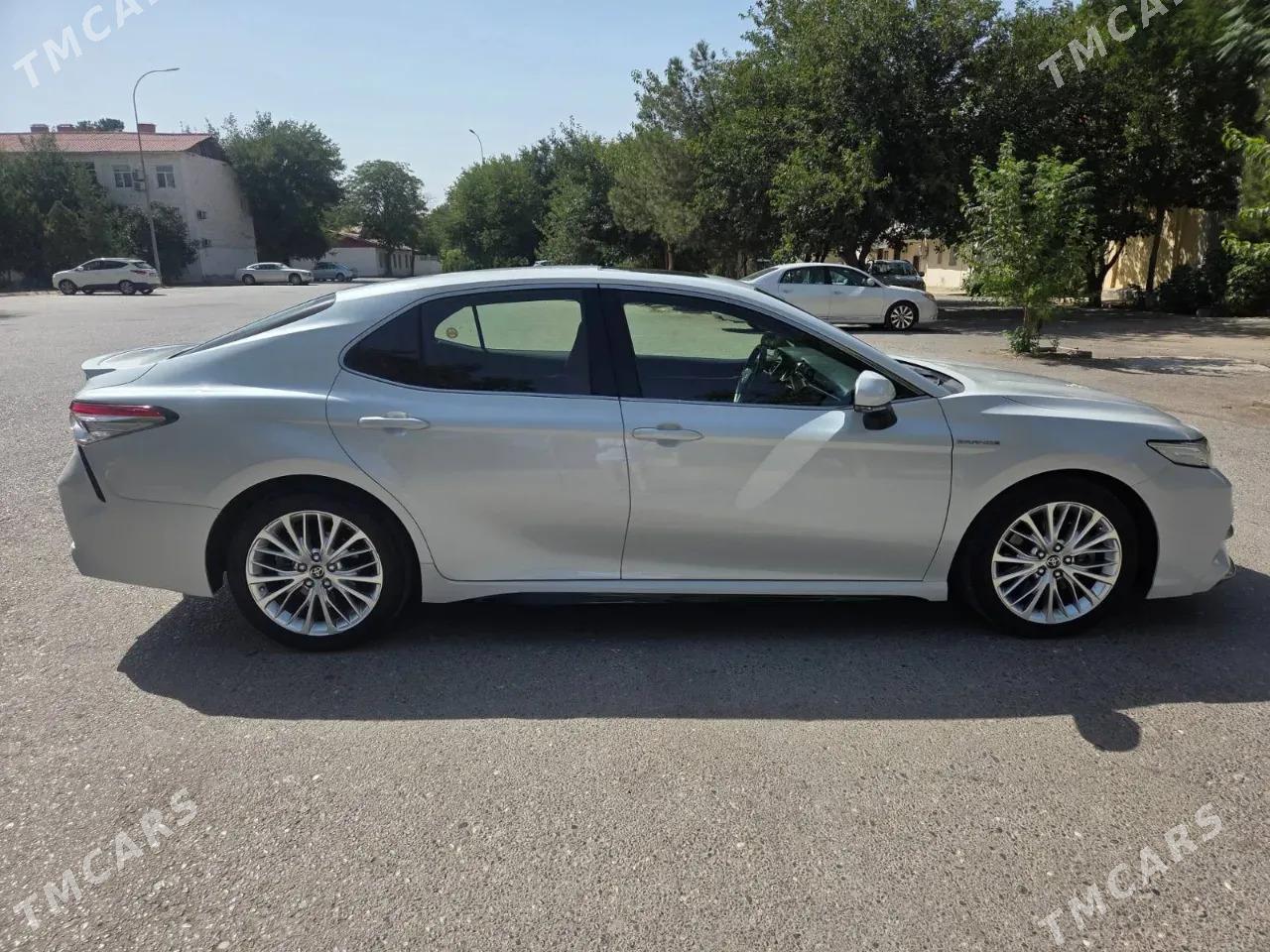 Toyota Camry 2021 - 455 000 TMT - Aşgabat - img 3