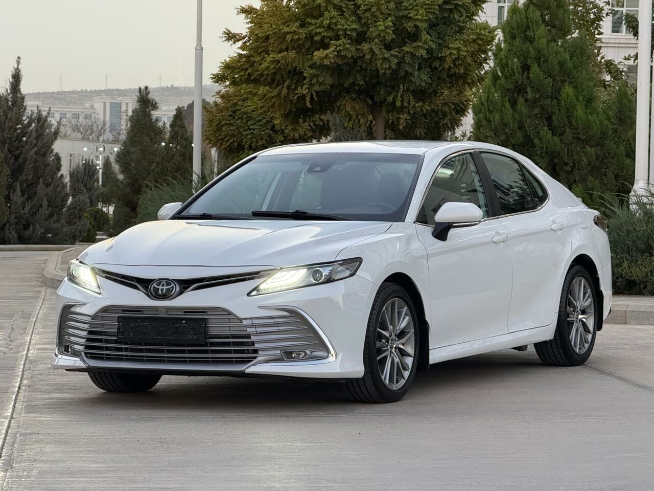 Toyota Camry 2022 - 343 000 TMT - Aşgabat - img 1
