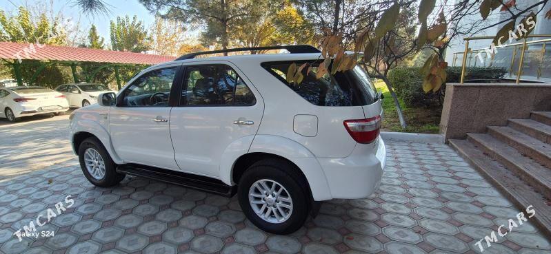 Toyota Fortuner 2008 - 260 000 TMT - Türkmenbaşy - img 5