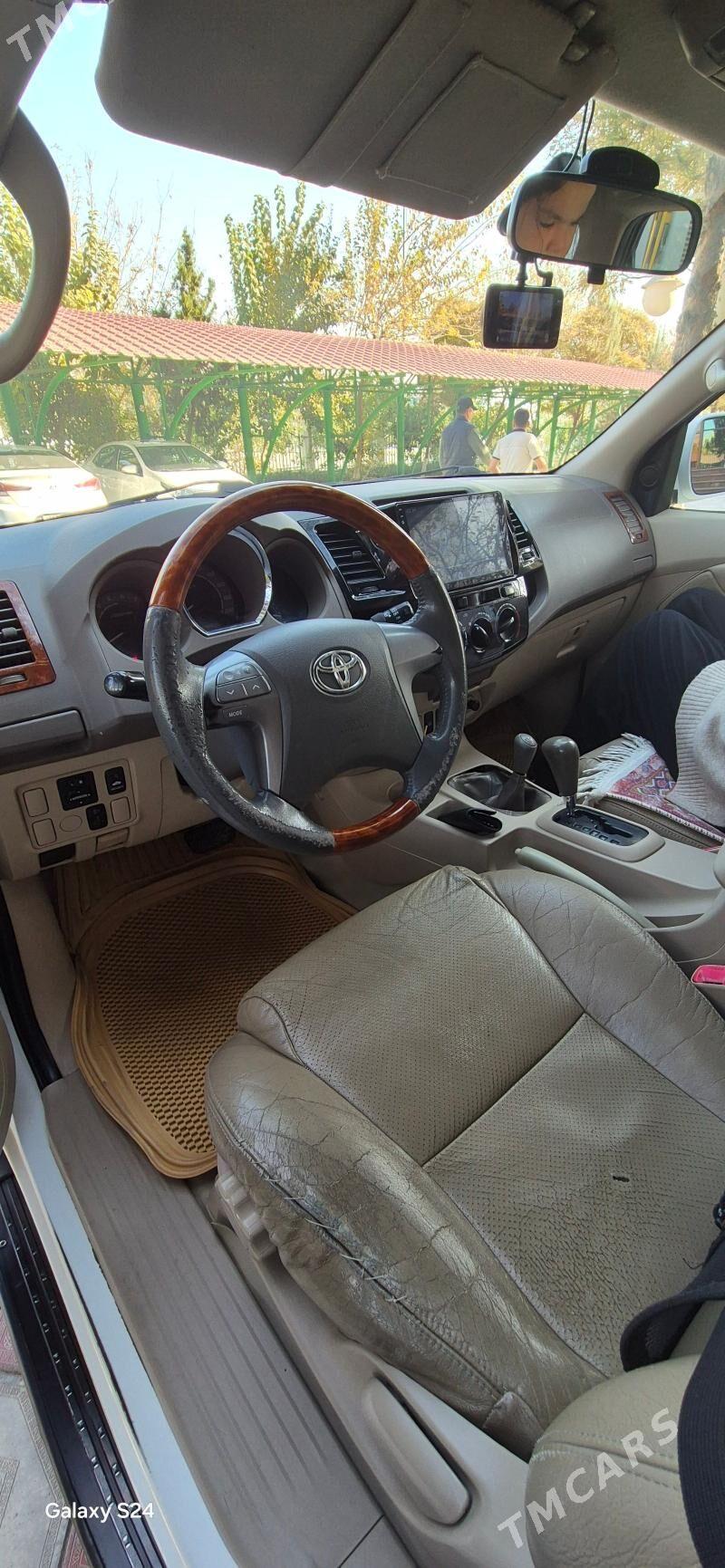 Toyota Fortuner 2008 - 260 000 TMT - Türkmenbaşy - img 4