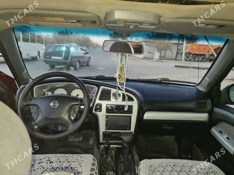 Nissan Pathfinder 2003 - 135 000 TMT - Байрамали - img 6