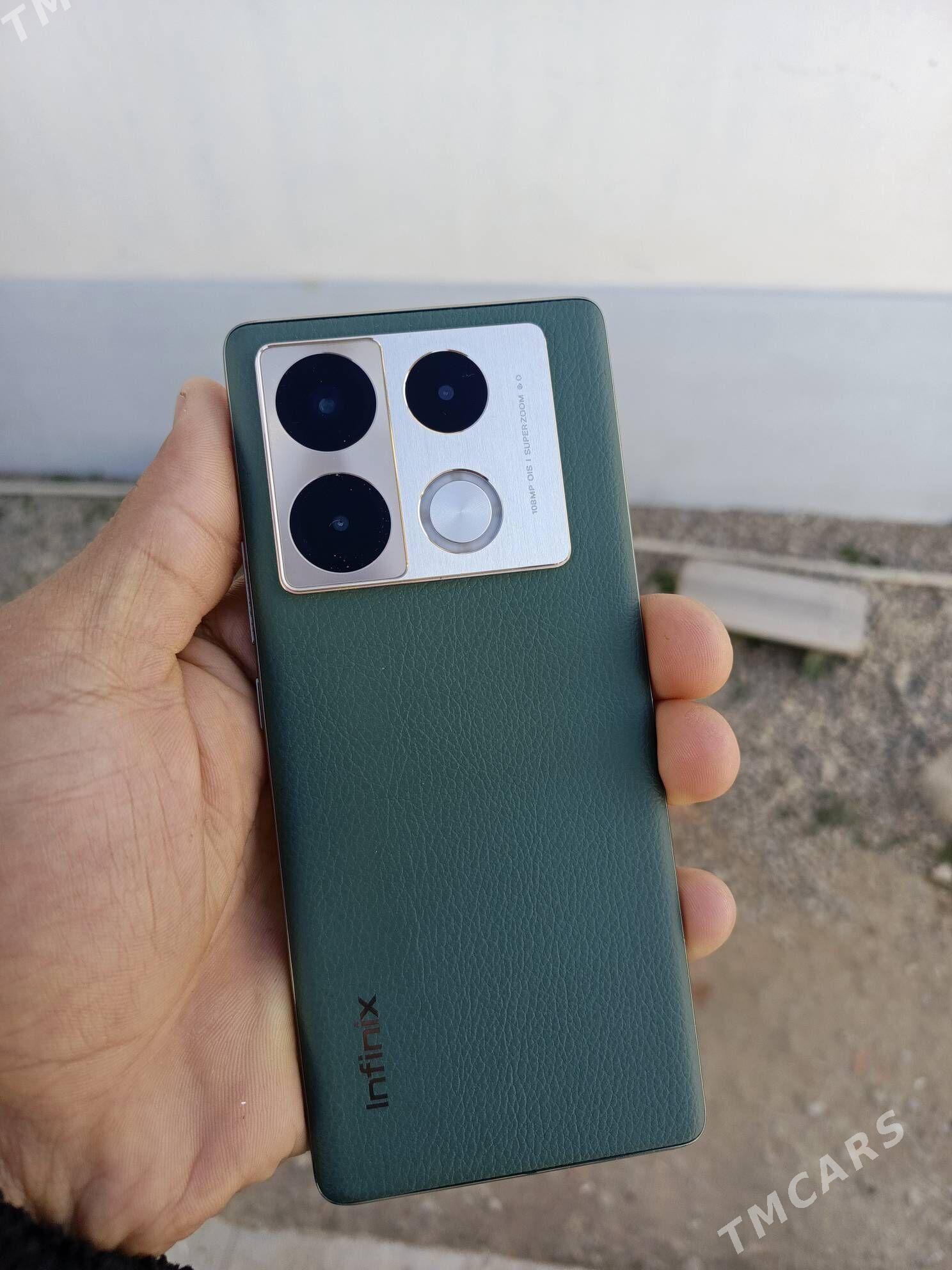 infiniks hot 40 pro - Балканабат - img 1