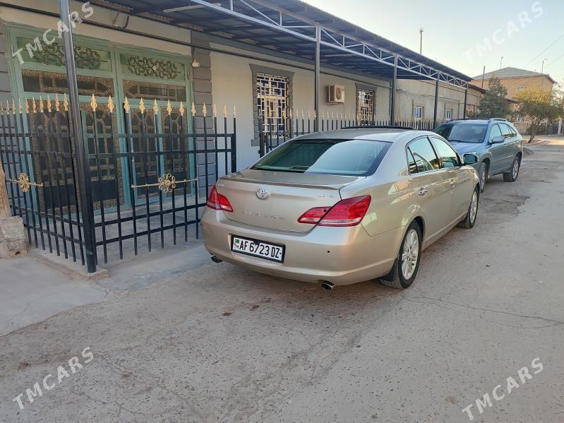 Toyota Avalon 2005 - 200 000 TMT - Дашогуз - img 5