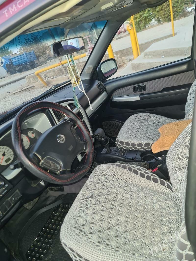 Nissan Pathfinder 2003 - 135 000 TMT - Байрамали - img 7