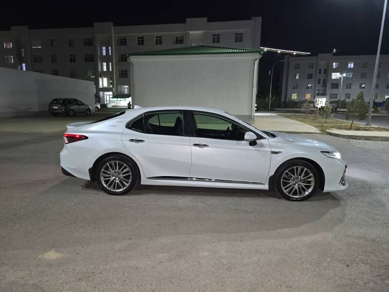 Toyota Camry 2021 - 315 000 TMT - Ашхабад - img 5