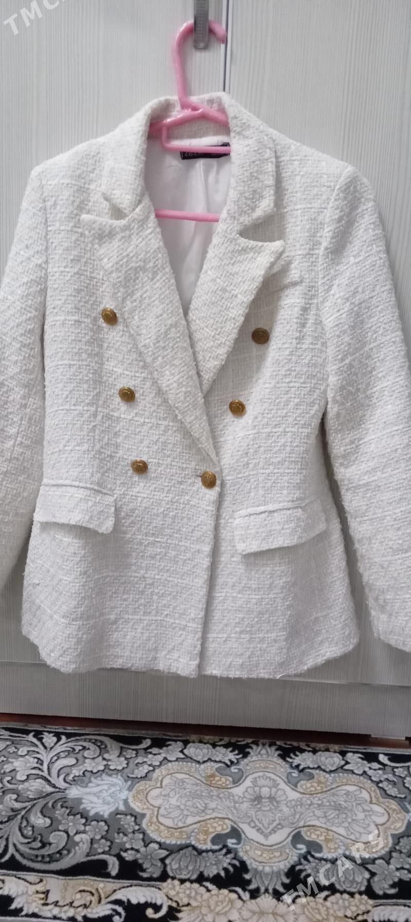 kostyum - Балканабат - img 1