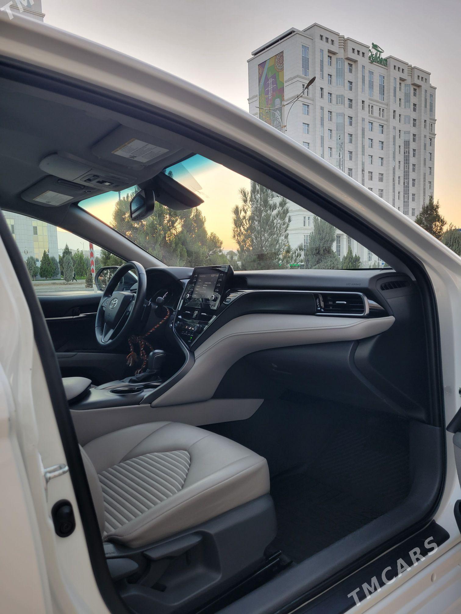 Toyota Camry 2021 - 370 000 TMT - Köşi - img 5