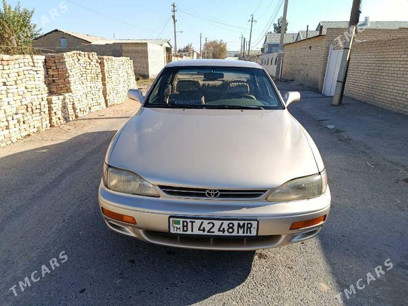 Toyota Camry 1995 - 113 000 TMT - Мары - img 1