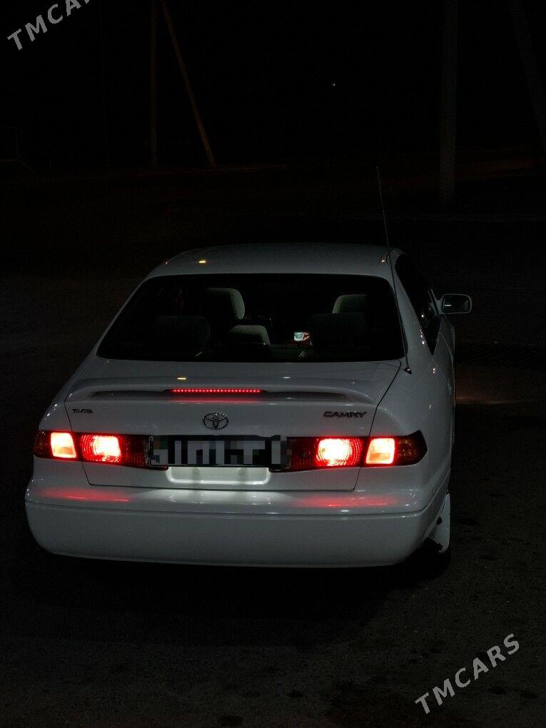 Toyota Camry 1998 - 160 000 TMT - Ашхабад - img 8