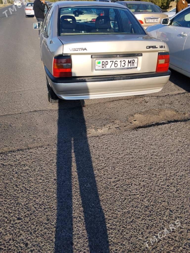 Opel Vectra 1993 - 43 000 TMT - Мары - img 1