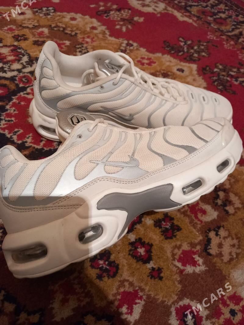 Nike ( TN ) - Hitrowka - img 1