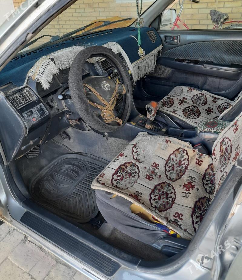 Toyota Carina 1998 - 50 000 TMT - Saýat - img 2