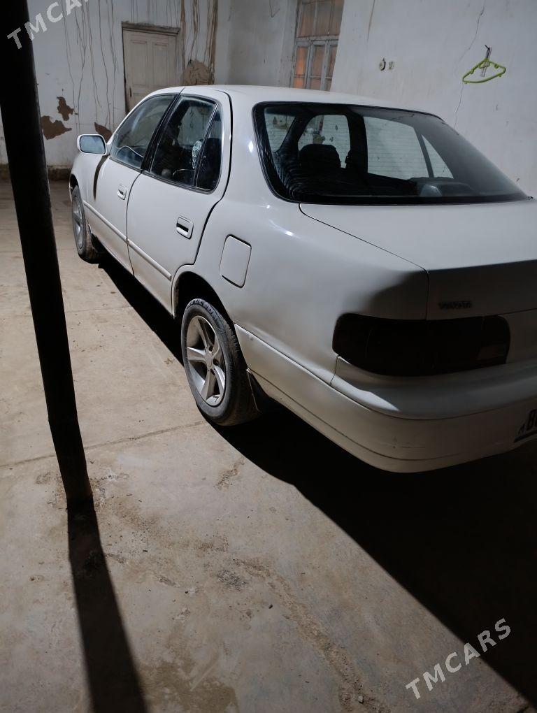 Toyota Camry 1995 - 75 000 TMT - Дарганата - img 5