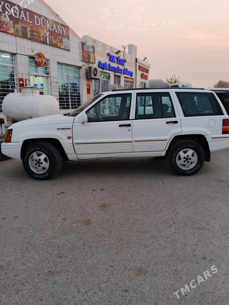 Jeep Grand Cherokee 4xe 2001 - 70 000 TMT - Теджен - img 2