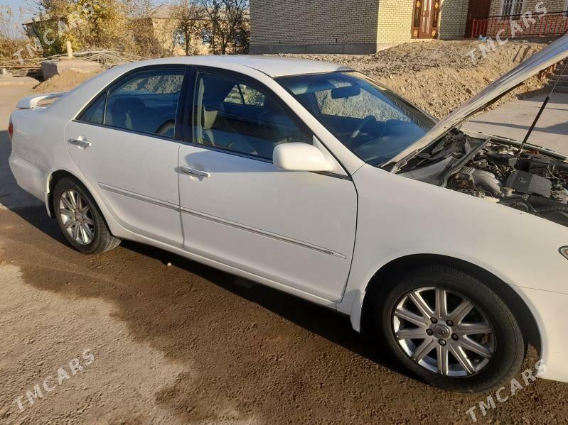 Toyota Camry 2002 - 185 000 TMT - Бабадайхан - img 3